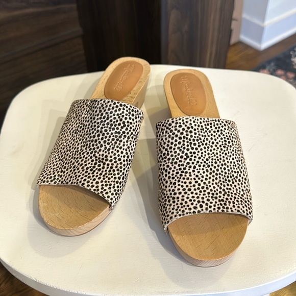 EUC Evelyn slide clog spotted calf hair SZ 8 - Picture 2 of 3